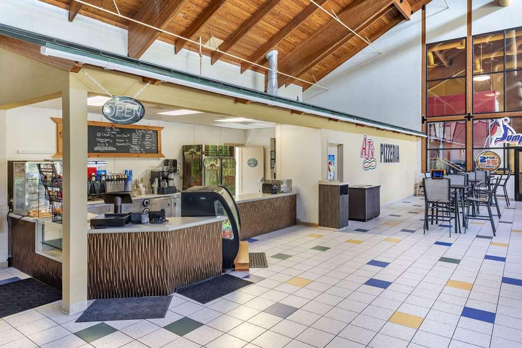 Three Bears Resort Ворренс Ресторан фото